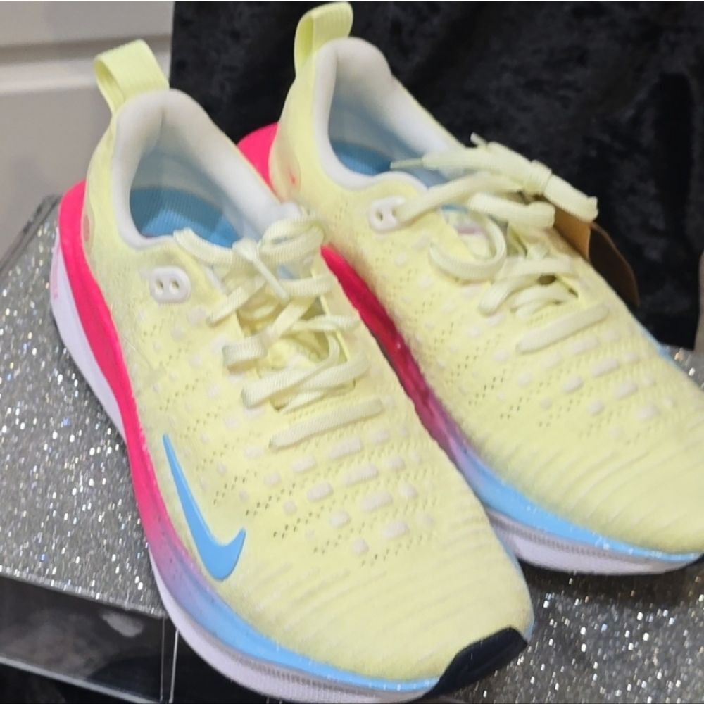 Nike InfinityRN 4 Sneaker- Barely Volt/Aquarius Blue/White Obsidian - Picture 12 of 12